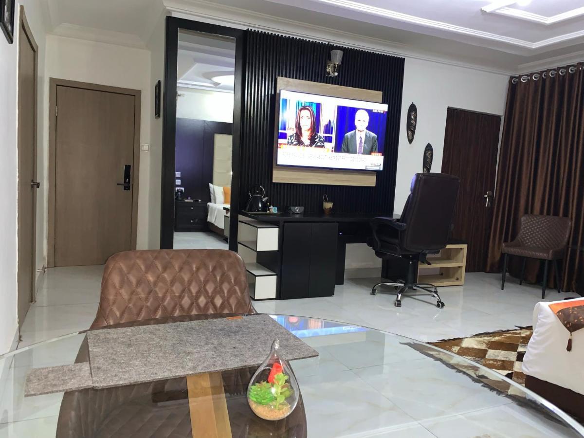 فندق Urban Rootz أبوجا المظهر الخارجي الصورة